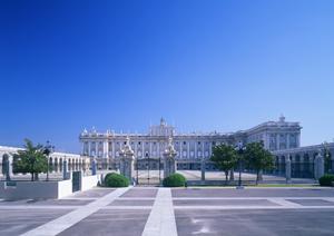 静岡県三島市で快適な宿泊体験を提供する東横INN富士山三島駅の魅力と詳細情報